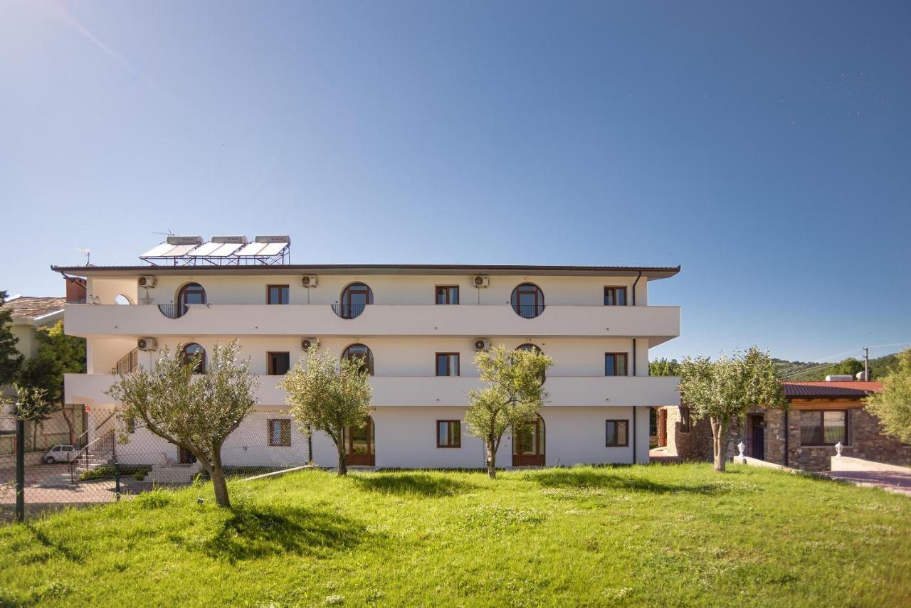Hotel San Pietro Martin Fushe-Drac 外观 照片